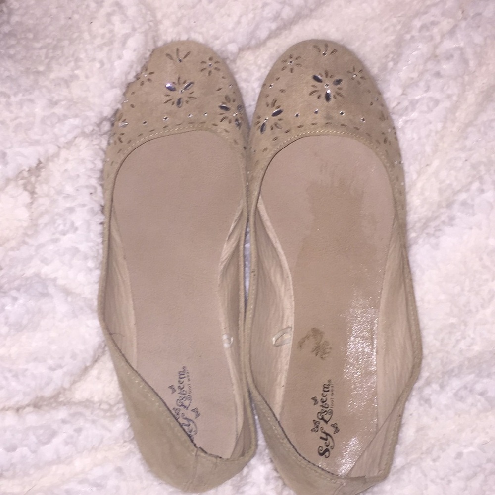 Tan Flats